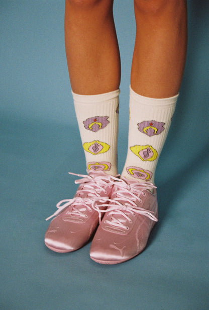 Mnoūs x Ode to Socks