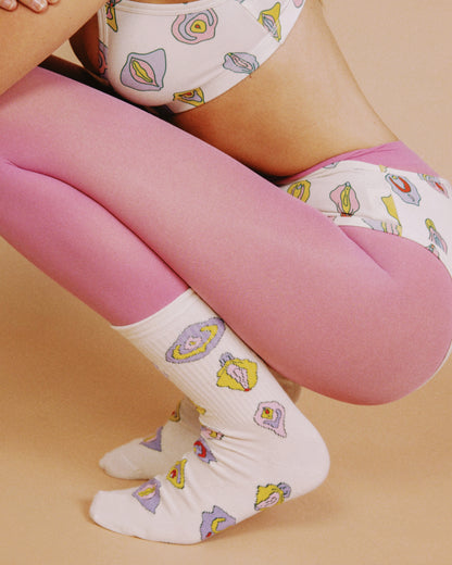 Mnoūs x Ode to Socks